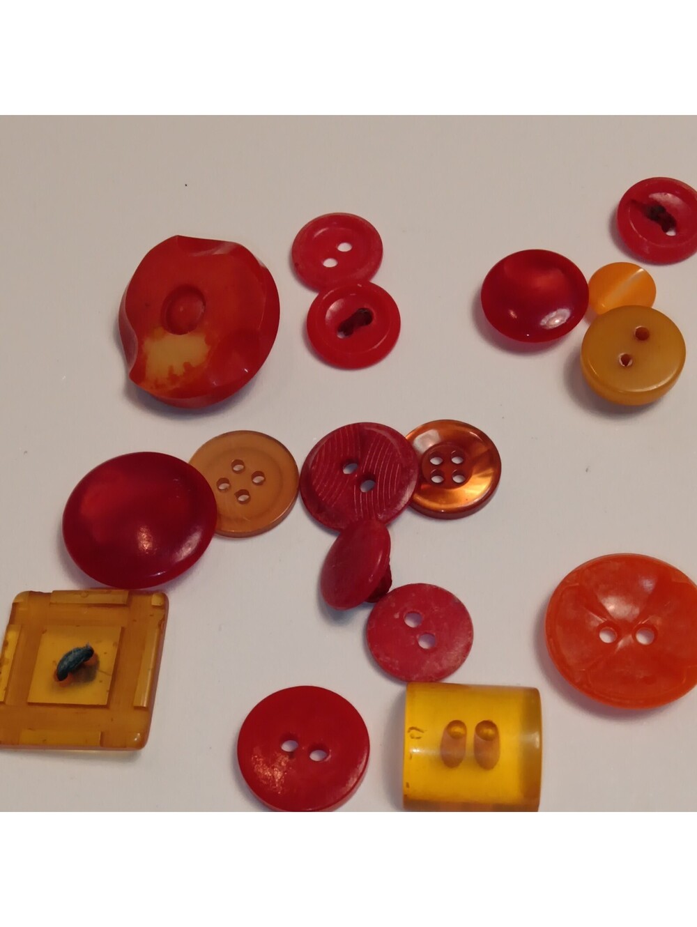 Vintage Sewing Buttons Mixed Lot 30-40 Floral Red glass lucite+ Bonus surprise